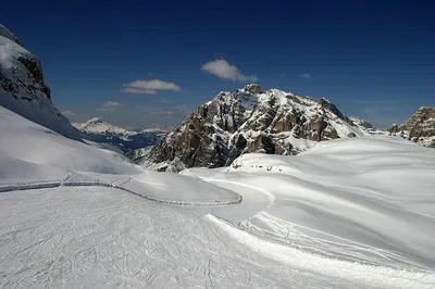 Ski Through History: Dolomiti's WWI Sites Tour from Cortina