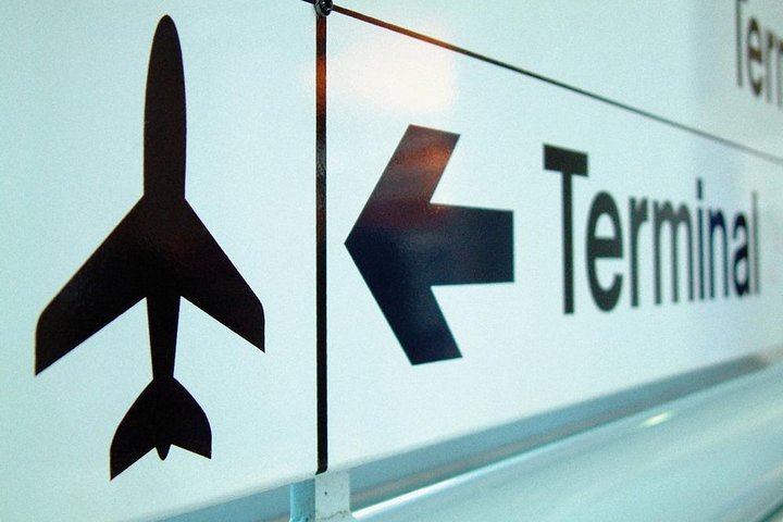Stress-Free Dublin Departure: Private Hotel to Airport Transfer