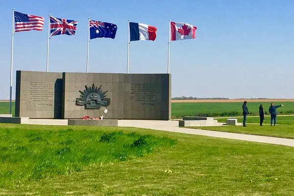 Aussie Spirit: Somme Battlefields Day Tour from Arras