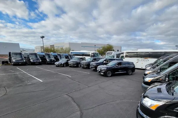 Luxury Phoenix Airport Transfers: Ride in Style and Safety