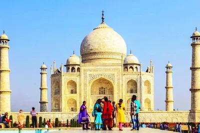 Taj Mahal & Agra Tour: Express Train from Delhi
