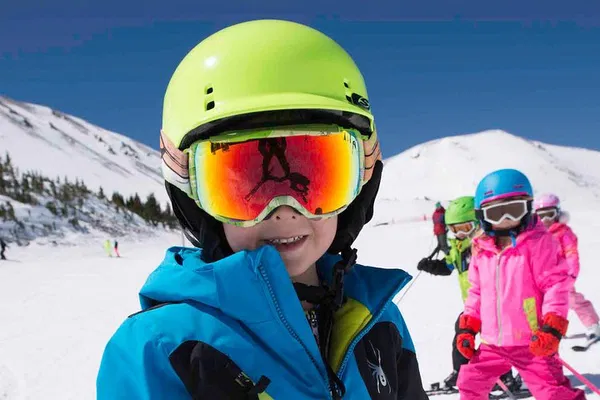 Cottonwood Resort Helmet Rental: Gear Up for Safe Slopes!