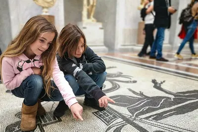 Uffizi Gallery Family Adventure: Skip the Line & Unleash Renaissance Wonders!