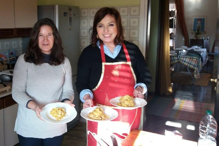 Pastamama: Authentic Pasta Class at Grace's Home!