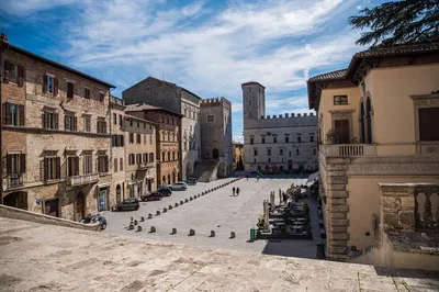 Discover Umbria: Todi and Gubbio Full-Day Escape from Rome