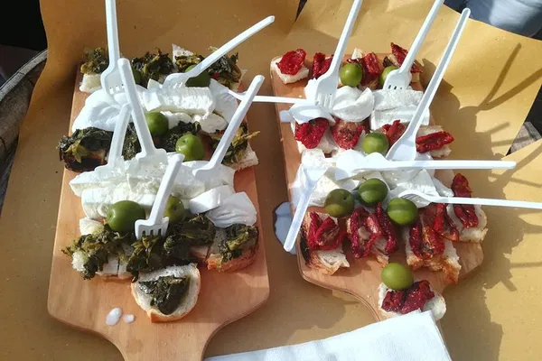 Naples Street Food Tour: A Culinary Journey Through History