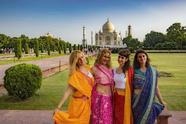 Agra Tuk-Tuk Adventure: Taj Mahal, Agra Fort & Sunset Views