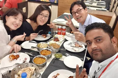 Unveiling Old Delhi: A Culinary & Cultural Tuk-Tuk Adventure