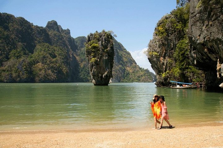 Phang Nga Bay Adventure: James Bond Island, Canoeing & Big Boat Trip!