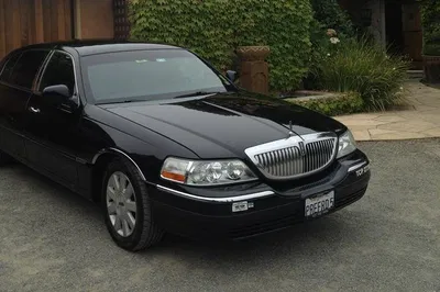 Luxury Sedan Transfer: SFO to Calistoga's Wine Country Comfort