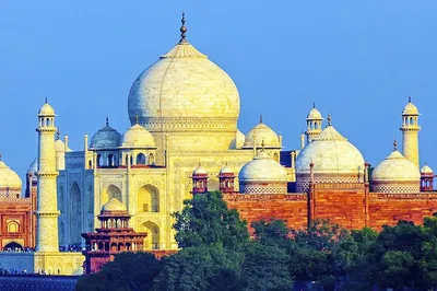 Unveiling India's Heritage: A Luxurious 18-Day Cultural Odyssey