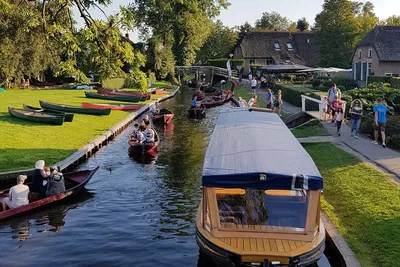 Giethoorn's Charm: A Private Canal & Countryside Escape from Amsterdam