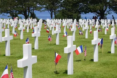 Normandy D-Day Tour: Beaches & American Cemetery