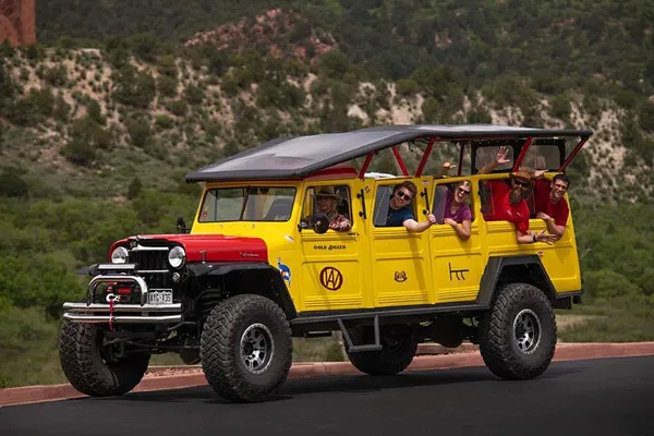 Unearth Colorado Springs: A Thrilling Foothills & Garden of the Gods Jeep Expedition