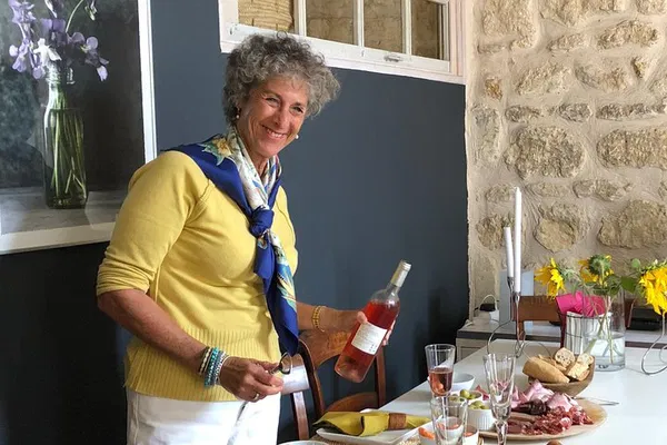 Bordeaux Apéro: Experience Authentic French Hospitality