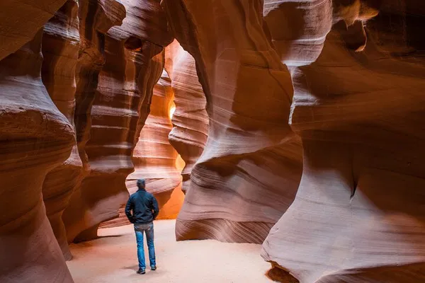 Discover Antelope Canyon & Horseshoe Bend: A Sedona Day Trip