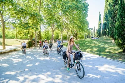 Barcelona eBike Tour: Gaudí & Gothic Quarter