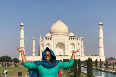 Taj Mahal Express: A Luxurious Day Trip from Delhi