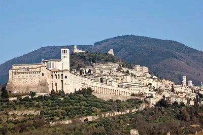 Discover Assisi: A Gourmet Escape to Umbria from Rome