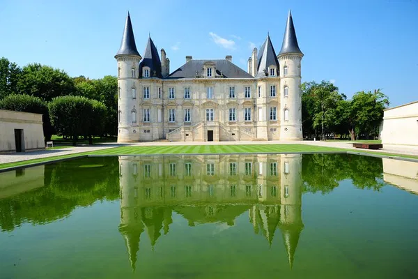 Médoc's Premier Wine Route: Exclusive Private Tour & Tastings