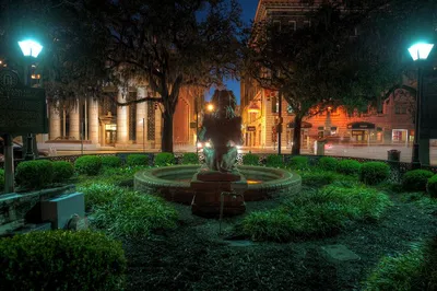 Savannah Ghost Tour: Spooky Family Fun!