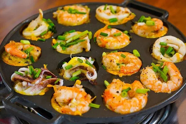 HCMC's Super Niche Street Food Tour: Viator Award Winner!