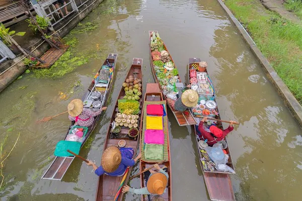 Bangkok's Lively Railway & Floating Markets: A Cultural Day Trip