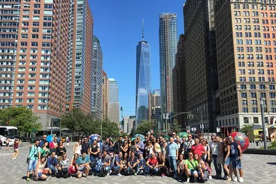 Explore NYC: A German-Guided Adventure Through the Big Apple's Landmarks