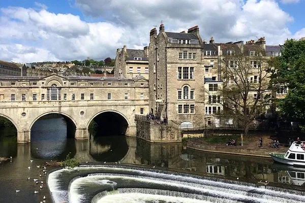 Bath Walking Tour: Discover History with Expert Guide