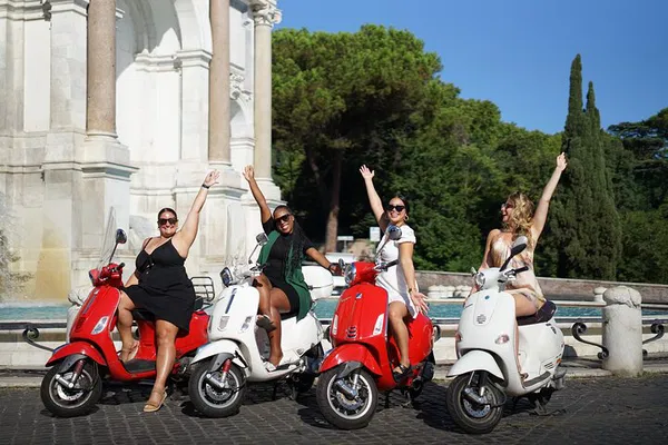 Rome on Two Wheels: Live the Vespa Dream!