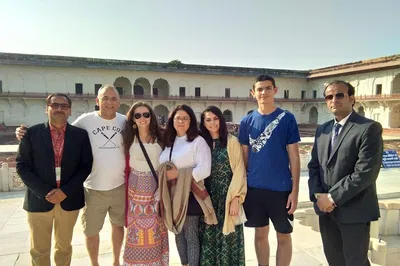 Majestic Agra: A Private Day Tour to Taj Mahal & Agra Fort from Delhi