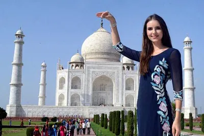 Skip the Line: Discover Taj Mahal & Agra Fort with Expert Guidance
