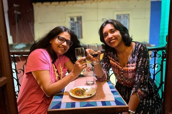 Goa's Ultimate Pub Crawl: Sip, Savor & Socialize!