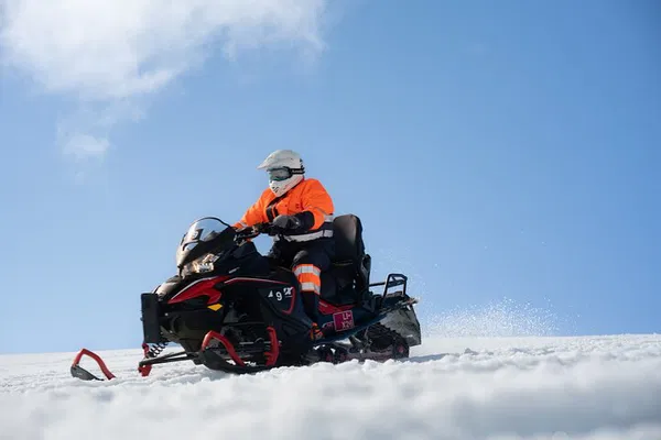 Unforgettable Iceland Adventure: Golden Circle & Glacier Snowmobile Tour