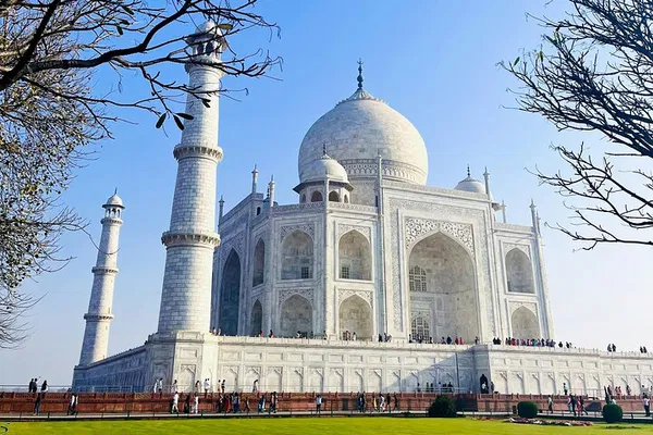 Unveiling Agra's Splendor: A Whirlwind 2-Day Taj Mahal Tour from Chennai