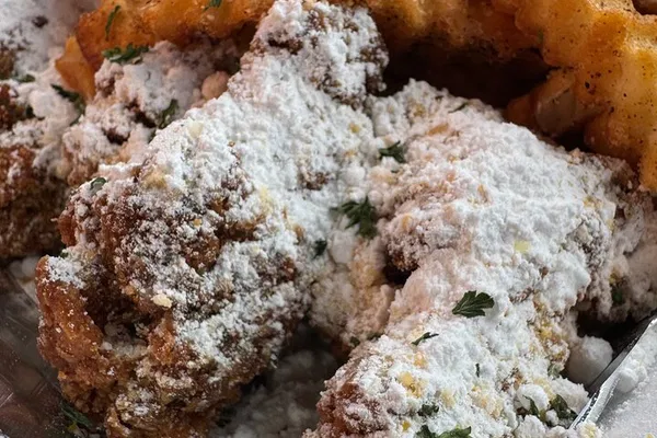 Atlanta's Adults-Only Wing Tour: Dive Bars & Magic City!