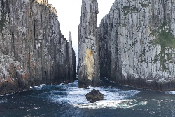 Tasman Island Cruise & Port Arthur Day Trip