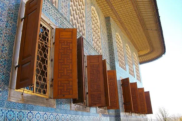 Istanbul: Skip-the-Line Guided Tour with Drink