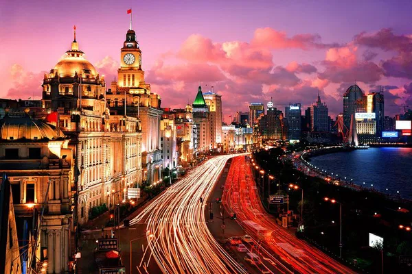 Shanghai Nights: VIP Huangpu River Cruise & City Lights Private Tour