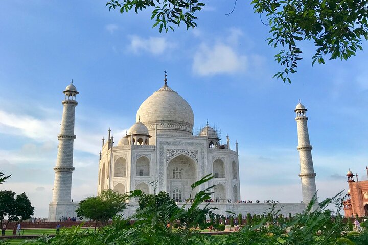 Majestic Agra: A Whirlwind 2-Day Taj Mahal Tour from Bangalore by Air