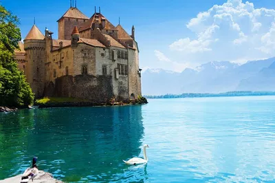 Swiss Riviera Exclusive: A Luxurious Journey Through Culture and Scenery