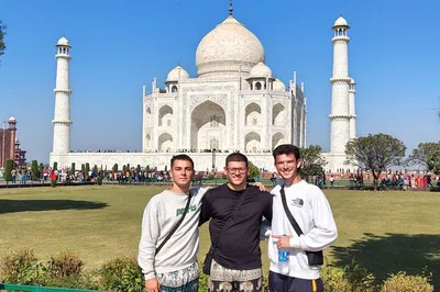 Discover Agra's Majesty: A 2-Day Private Taj Mahal Tour from Bangalore