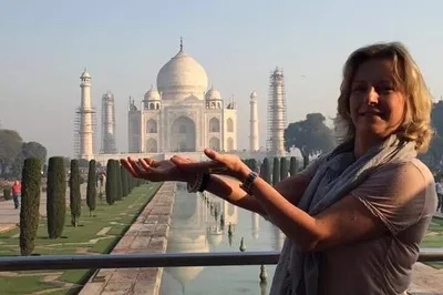 Discover Agra's Wonders: Skip-the-Line Taj Mahal & Agra Fort Tour from Delhi
