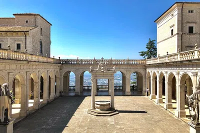 Unveiling Italy's Treasures: A Montecassino & Caserta Day Trip