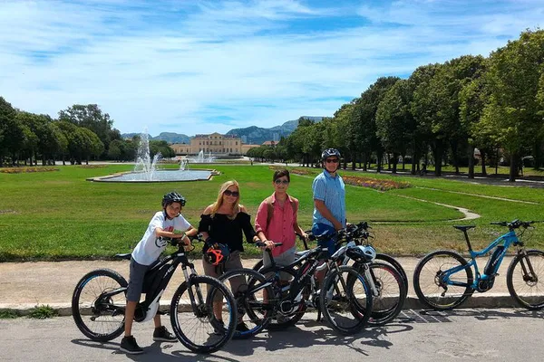Marseille E-Bike Tour: Calanques & City Views