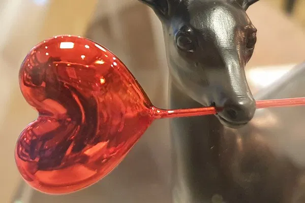 Discover Love in The Hague: A Royal Quarter Walking Tour