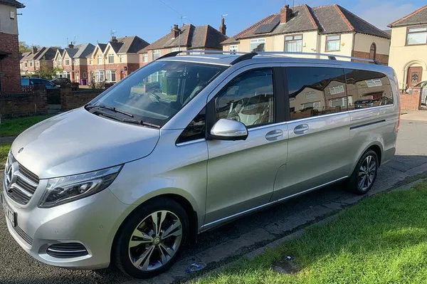 Beatles Liverpool: See Homes & Visit Cavern Club!