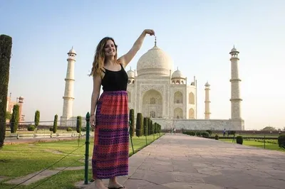 Unveiling Agra's Wonders: A Speedy Day Trip from Delhi by Gatimaan Express