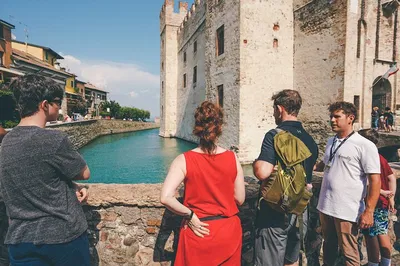 Discover Sirmione: Boat Tour, History & Grotte di Catullo!