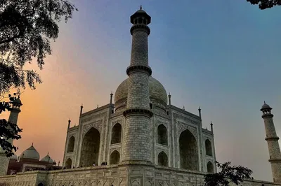 Unveiling India's Splendor: A Luxurious Golden Triangle Journey